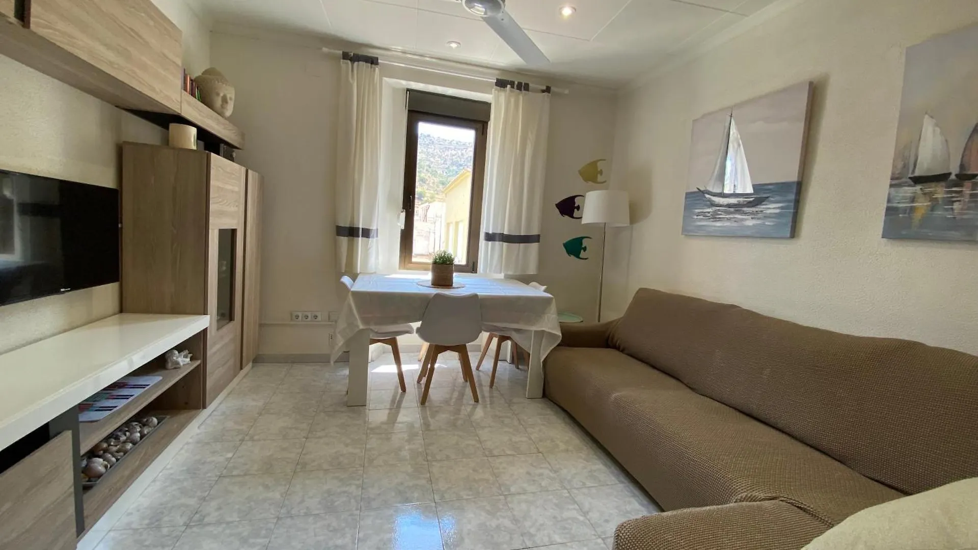 Apartaments Portbou Costa Brava شقة