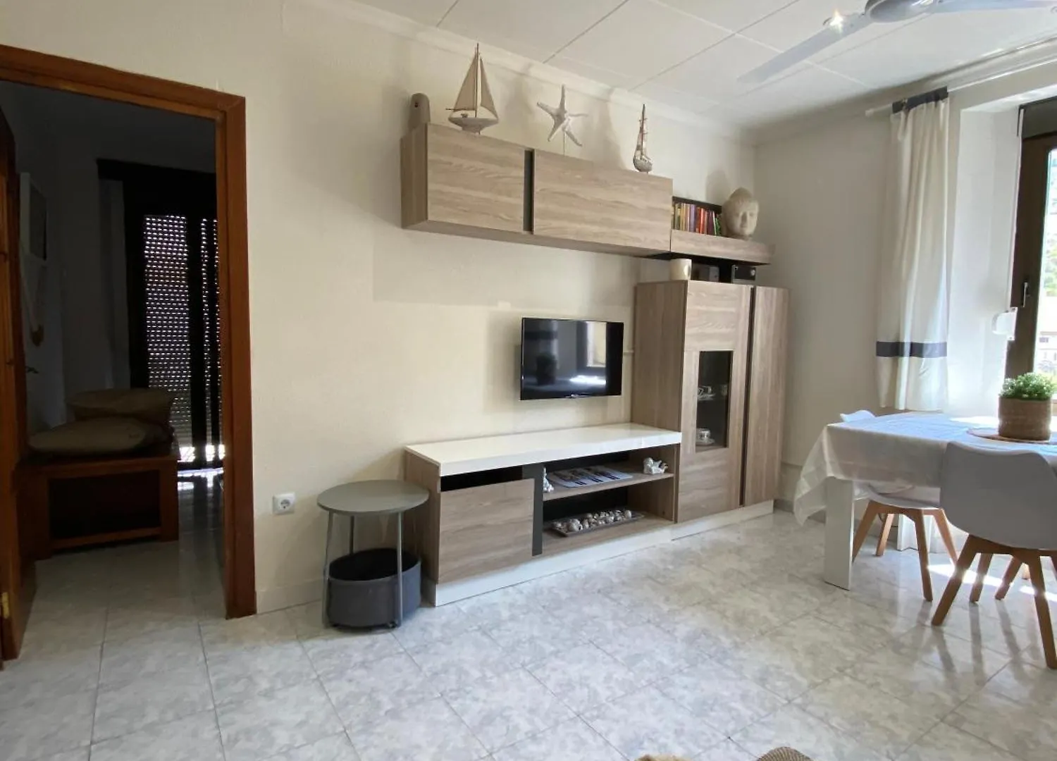 Apartaments Portbou Costa Brava